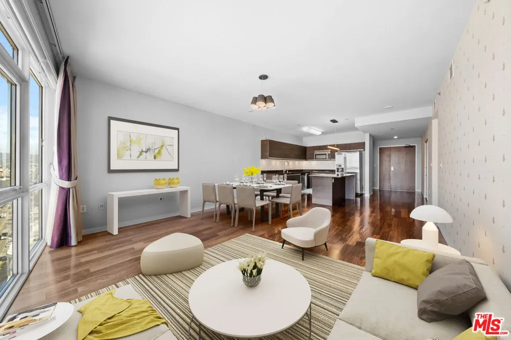 3785 Wilshire Boulevard 1709, Los Angeles, California 90010 home-pic-2