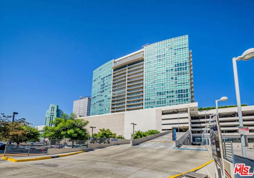 3785 Wilshire Boulevard 1709, Los Angeles, California 90010 home-pic-49
