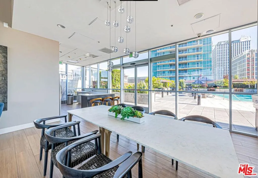 3785 Wilshire Boulevard 1709, Los Angeles, California 90010 home-pic-34