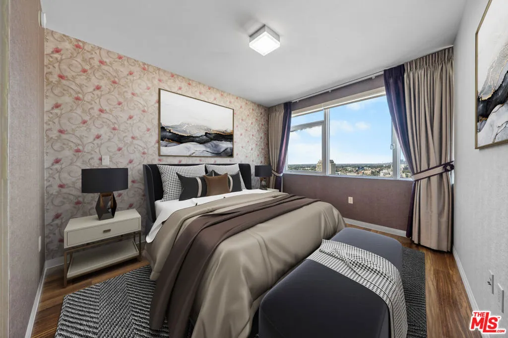 3785 Wilshire Boulevard 1709, Los Angeles, California 90010 home-pic-4