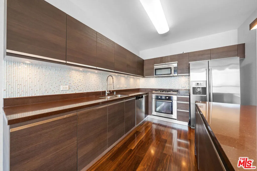 3785 Wilshire Boulevard 1709, Los Angeles, California 90010 home-pic-29