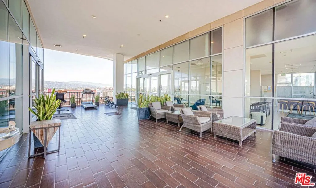3785 Wilshire Boulevard 1709, Los Angeles, California 90010 home-pic-39