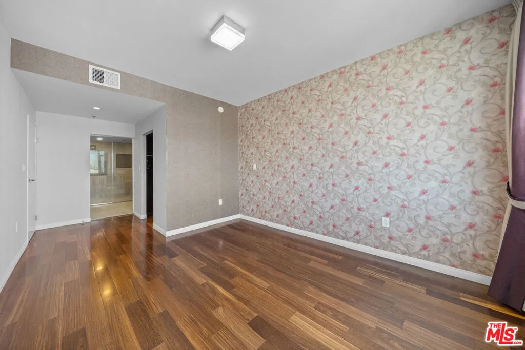 3785 Wilshire Boulevard 1709, Los Angeles, California 90010 home-pic-13