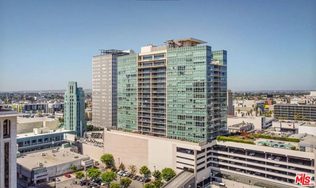 3785 Wilshire Boulevard 1709, Los Angeles, California 90010 home-pic-0