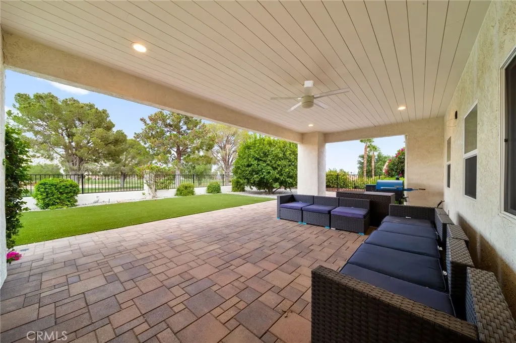 64754 Pinehurst Circle, Desert Hot Springs, California 92240 home-pic-12