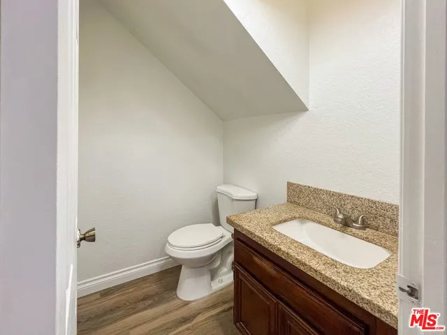 1304 W Avenue J4, Lancaster, California 93534