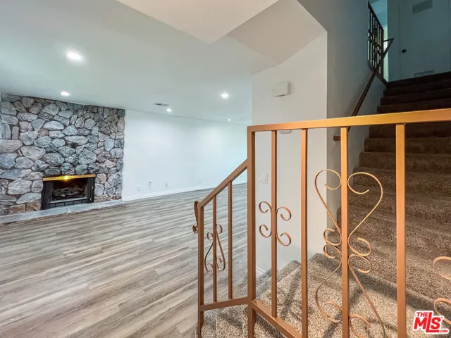 1304 W Avenue J4, Lancaster, California 93534