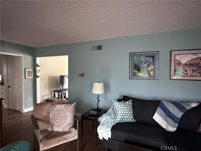 4341 Elder Avenue, Seal Beach, California 90740
