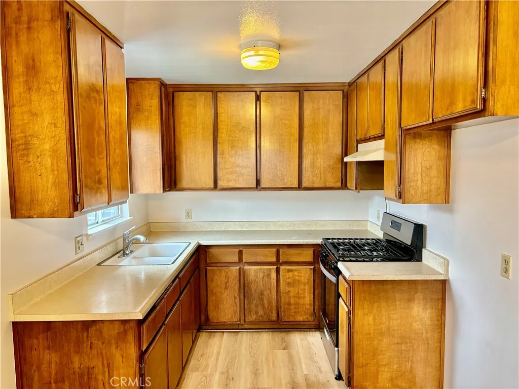 208 S West 5, Anaheim, California 92805, 1 Bedroom Bedrooms, ,1 BathroomBathrooms,Residential Lease,For Rent,West,PW25194491