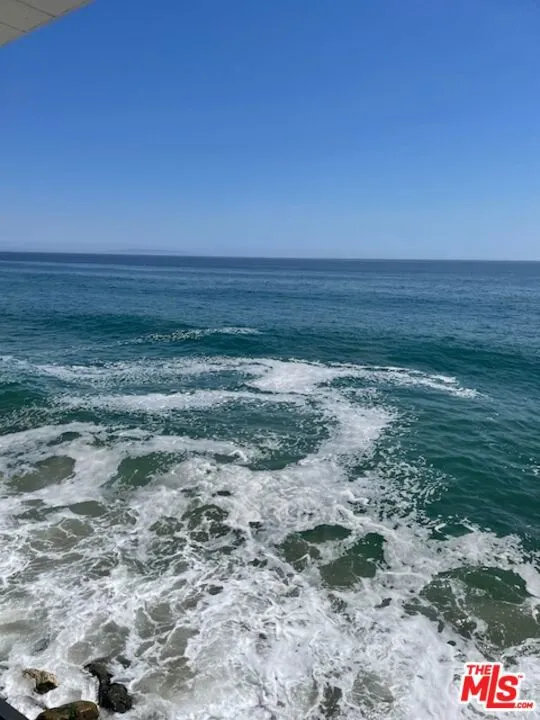 20440 Pacific Coast Highway, Malibu, California 90265, 3 Bedrooms Bedrooms, ,3 BathroomsBathrooms,Residential Lease,For Rent,Pacific Coast,25584551