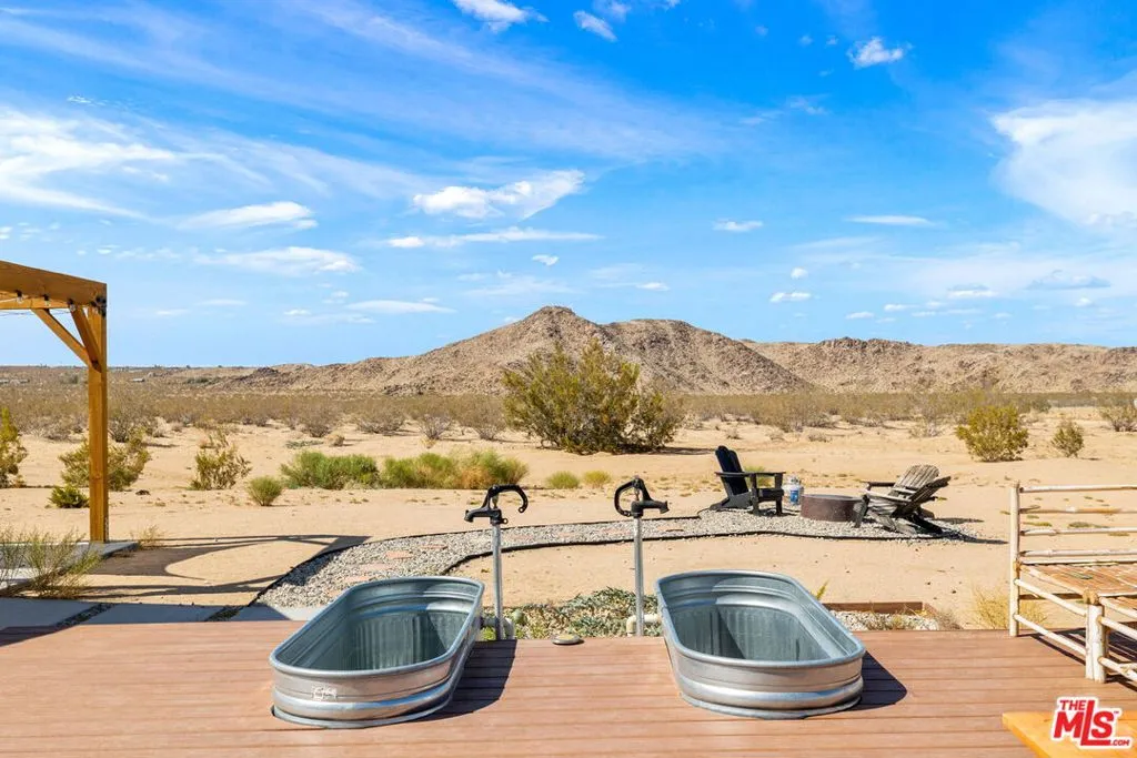 63478 E Broadway Street, Joshua Tree, California 92252 home-pic-1