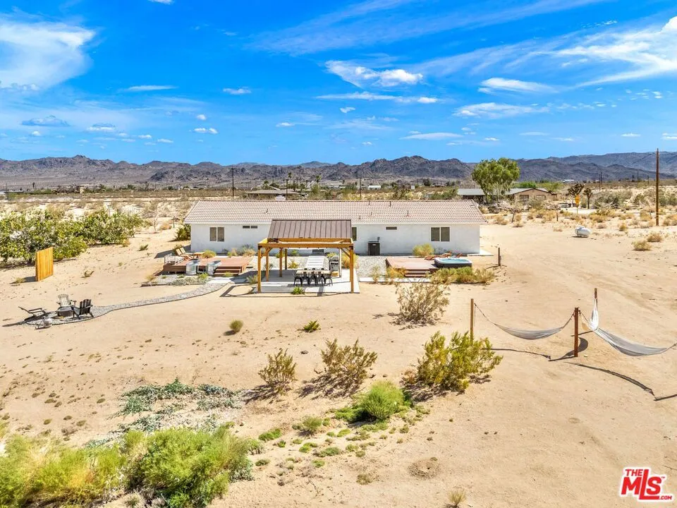 63478 E Broadway Street, Joshua Tree, California 92252 home-pic-24
