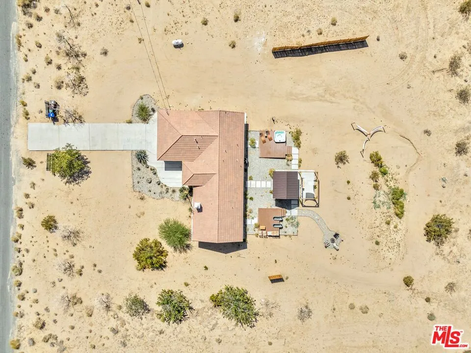 63478 E Broadway Street, Joshua Tree, California 92252 home-pic-25