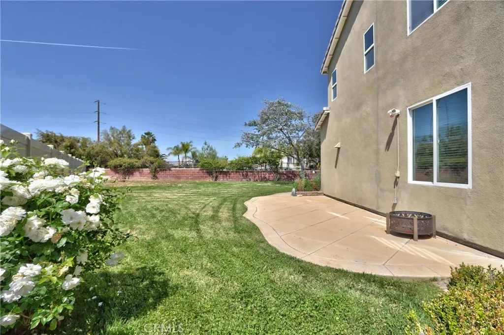 39883 S Creek Circle, Murrieta, California 92563 home-pic-32