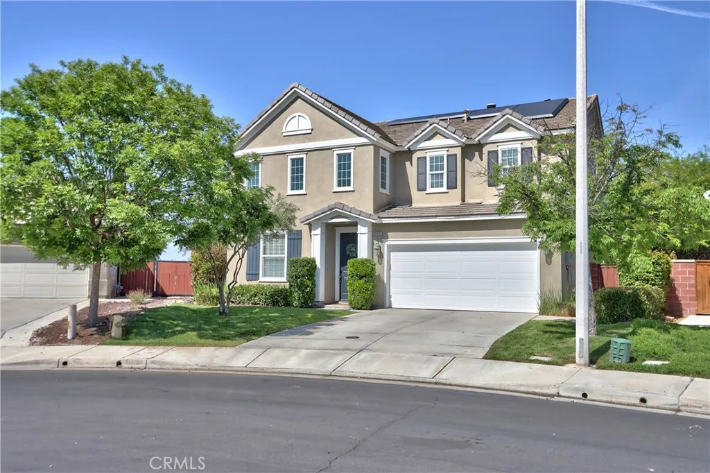 39883 S Creek Circle, Murrieta, California 92563 home-pic-1