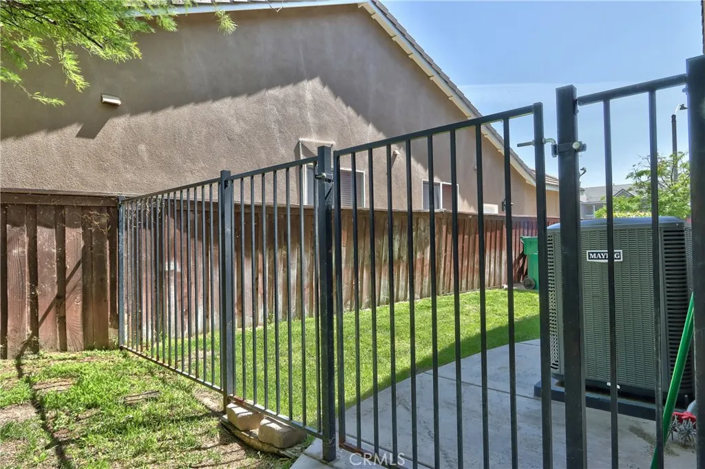 39883 S Creek Circle, Murrieta, California 92563 home-pic-34