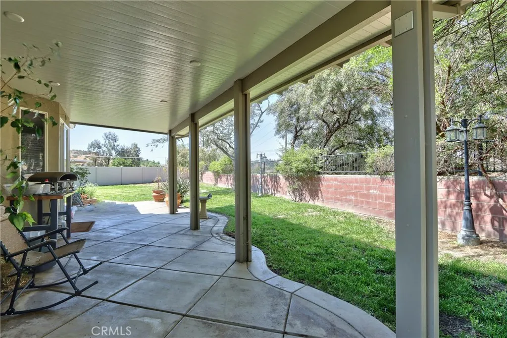 39883 S Creek Circle, Murrieta, California 92563 home-pic-33