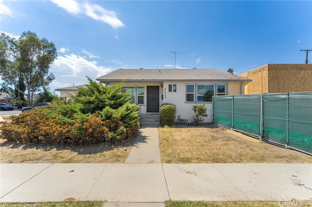 2425 S Myrtle Ave, Monrovia, California 91016, 3 Bedrooms Bedrooms, ,2 BathroomsBathrooms,Residential Lease,For Rent,S Myrtle Ave,WS25194504