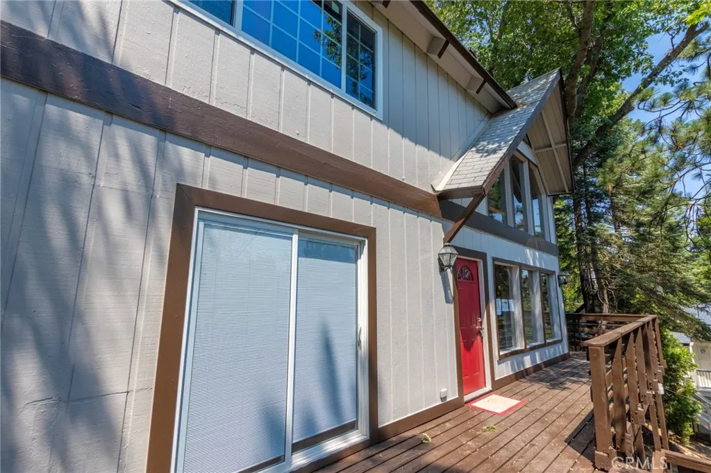 260 S Fairway Drive, Twin Peaks, California 92391 home-pic-13