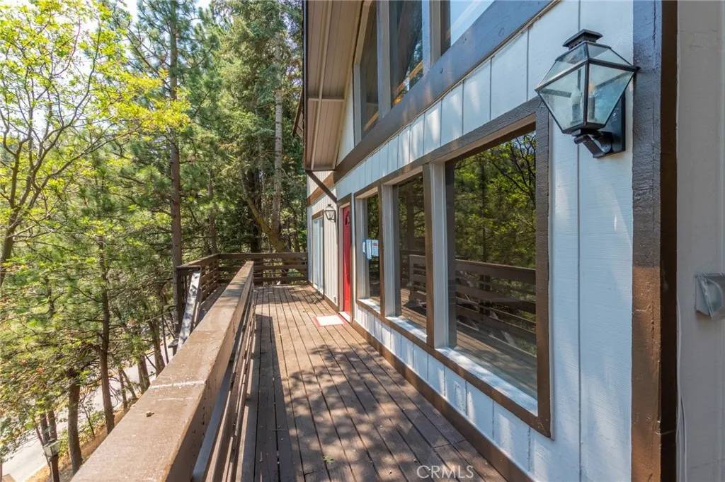 260 S Fairway Drive, Twin Peaks, California 92391 home-pic-14