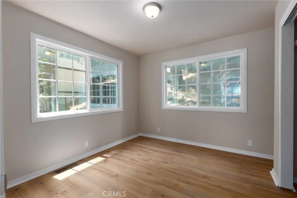 260 S Fairway Drive, Twin Peaks, California 92391 home-pic-22