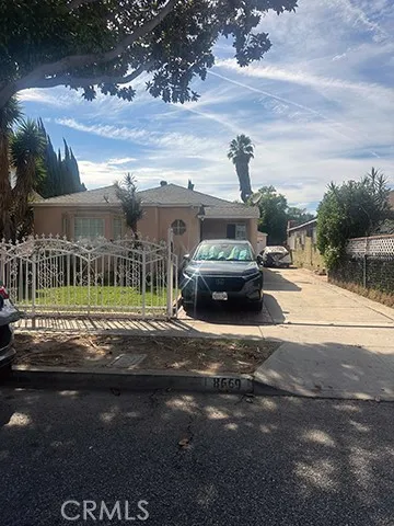 8669 Cypress Avenue, South Gate, California 90280, 5 Bedrooms Bedrooms, ,3 BathroomsBathrooms,Residential,For Sale,Cypress,CV25194577