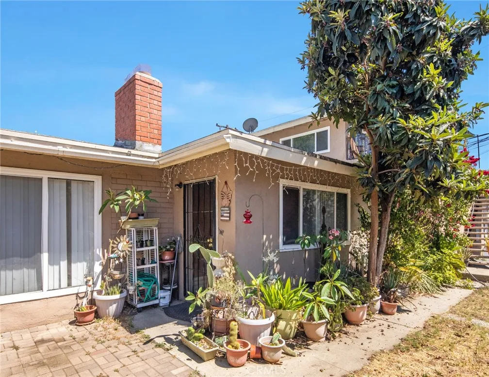 1147 W D Street, Ontario, California 91762 home-pic-10