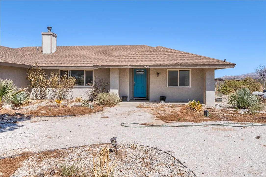 10691 Joshua Road, Apple Valley, California 92308 home-pic-20