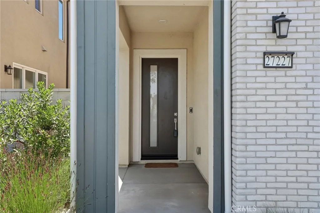 27227 Coyote Bush Court, Valencia, California 91381 home-pic-7