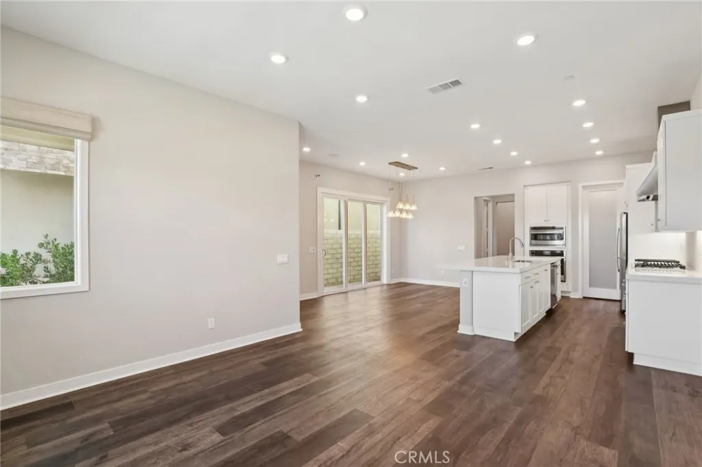 27227 Coyote Bush Court, Valencia, California 91381 home-pic-8