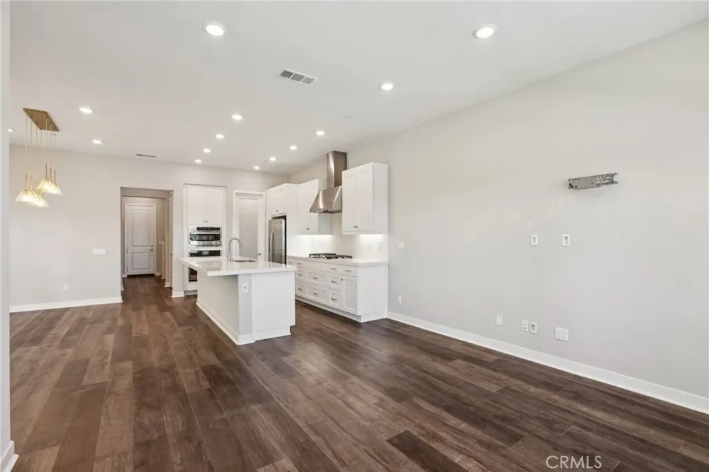27227 Coyote Bush Court, Valencia, California 91381 home-pic-9
