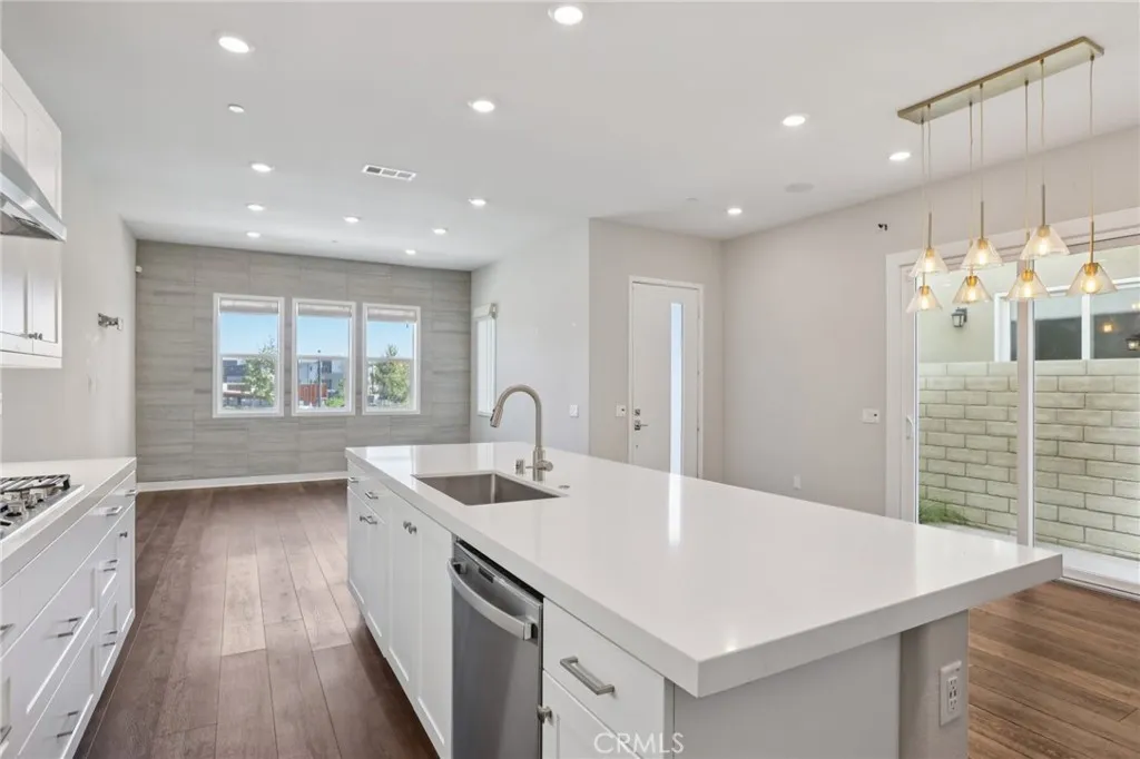 27227 Coyote Bush Court, Valencia, California 91381 home-pic-14