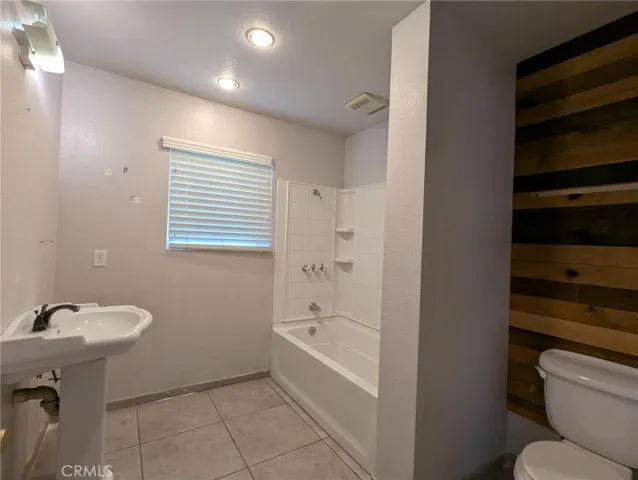 43155 Charlton Avenue, Hemet, California 92544