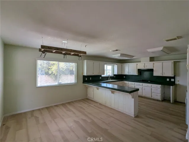 43155 Charlton Avenue, Hemet, California 92544