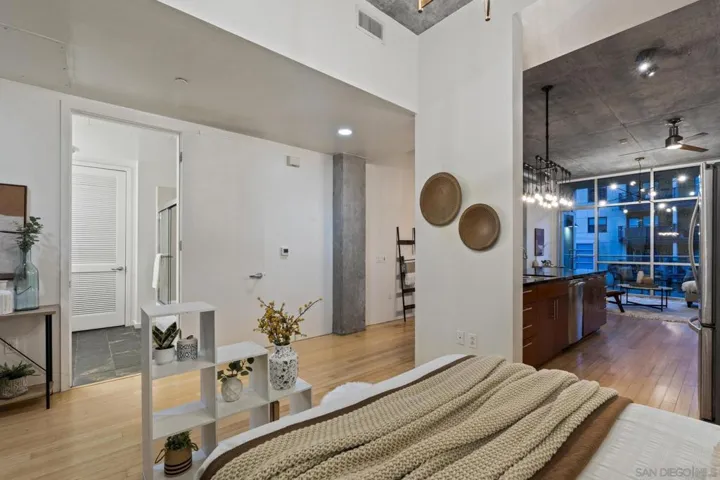 1025 Island Avenue 407, San Diego, California 92101