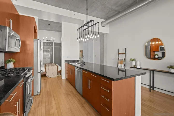 1025 Island Avenue 407, San Diego, California 92101
