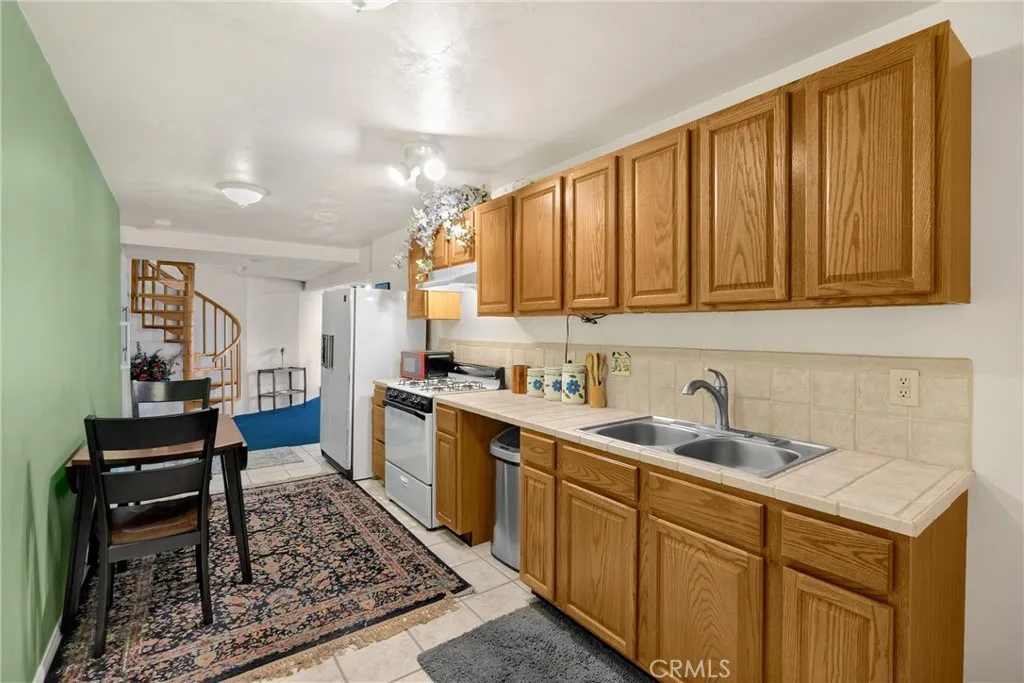 5495 Summit Drive, Wrightwood, California 92397 home-pic-43