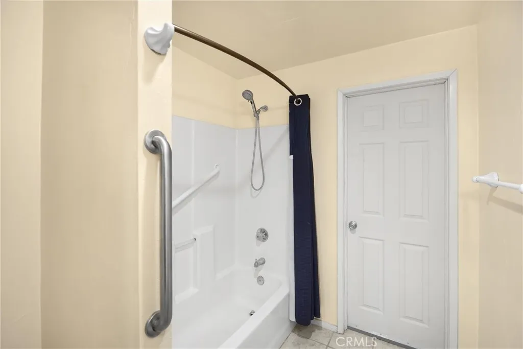 5495 Summit Drive, Wrightwood, California 92397 home-pic-38