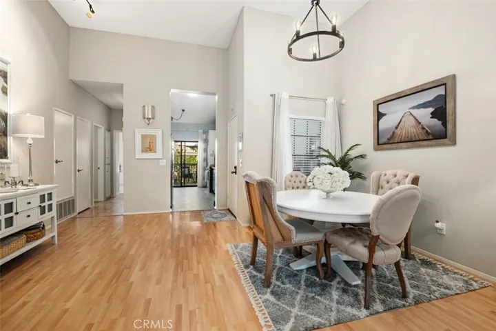 2510 W Macarthur Boulevard L, Santa Ana, California 92704
