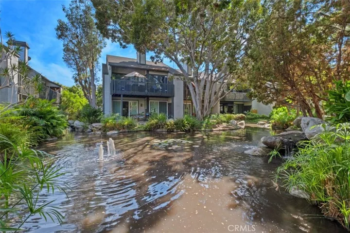 2510 W Macarthur Boulevard L, Santa Ana, California 92704