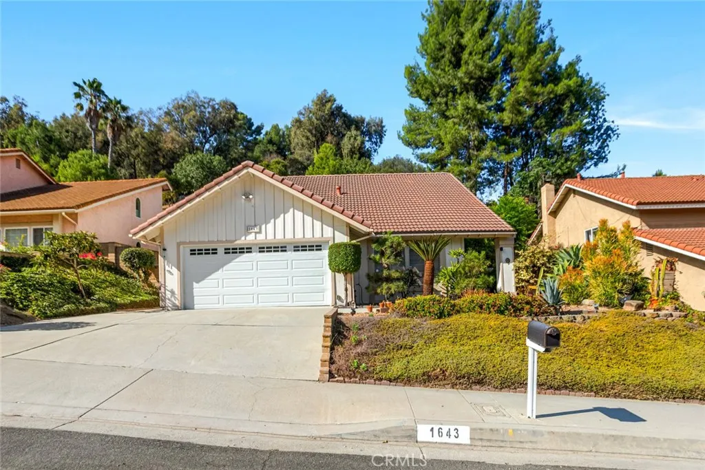 1643 Bronze Knoll Road, Diamond Bar, California 91765, 3 Bedrooms Bedrooms, ,3 BathroomsBathrooms,Residential,For Sale,Bronze Knoll,TR25194756