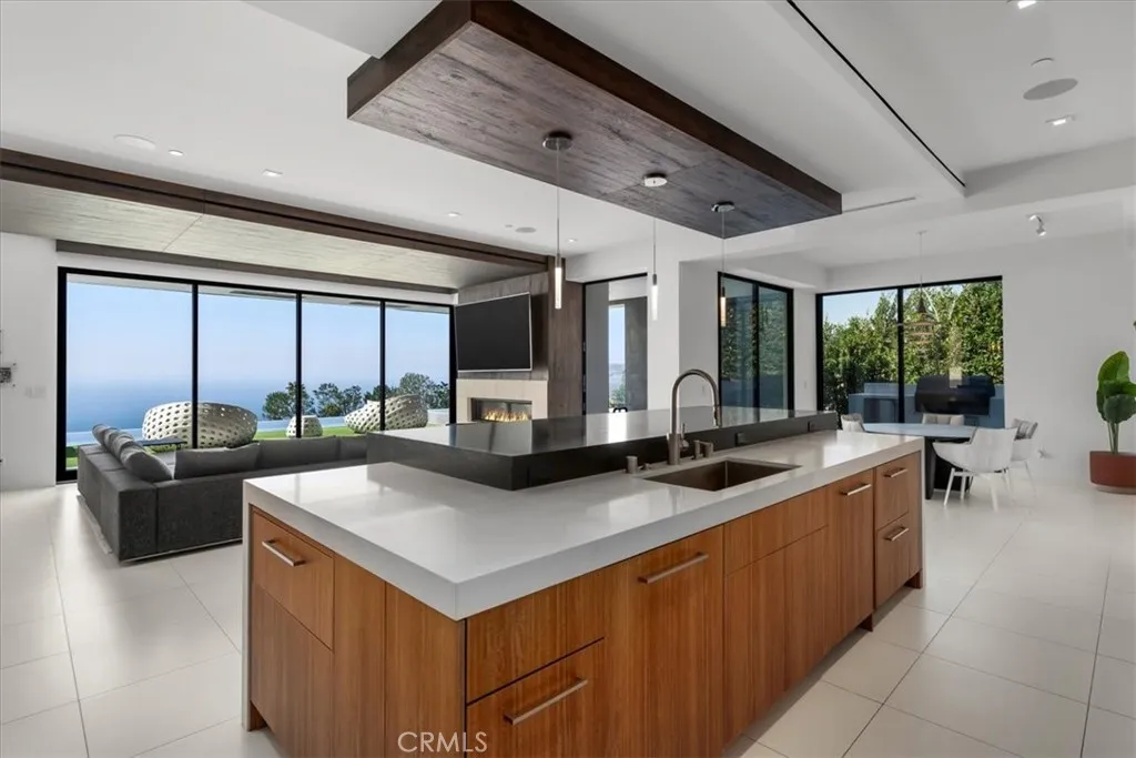 2935 Vista Del Mar, Rancho Palos Verdes, California 90275 home-pic-1