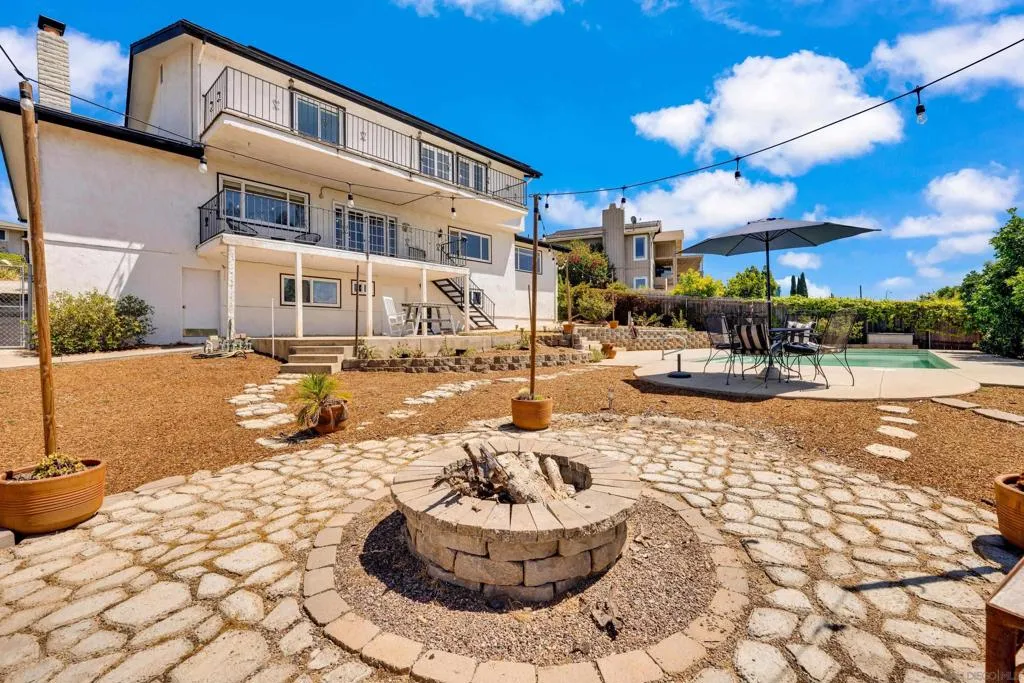 , Escondido, California 92025 home-pic-26