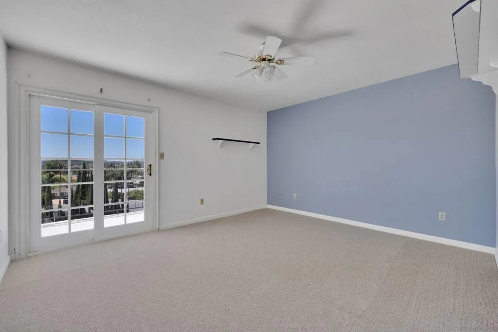 , Escondido, California 92025 home-pic-20