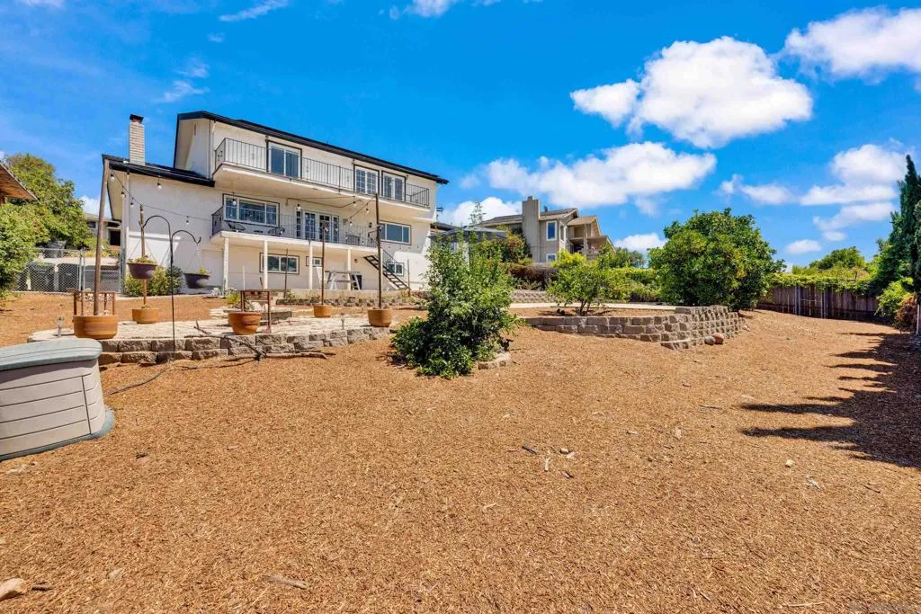 , Escondido, California 92025 home-pic-29