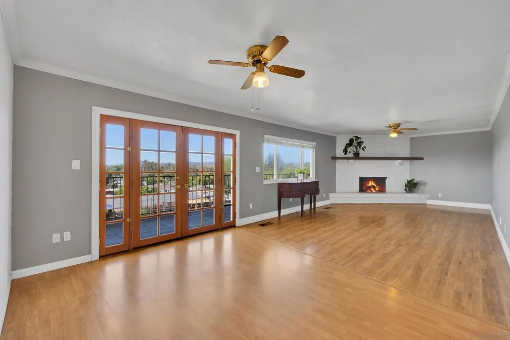 , Escondido, California 92025 home-pic-10