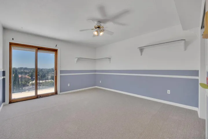 133 Helen Way, Escondido, California 92025