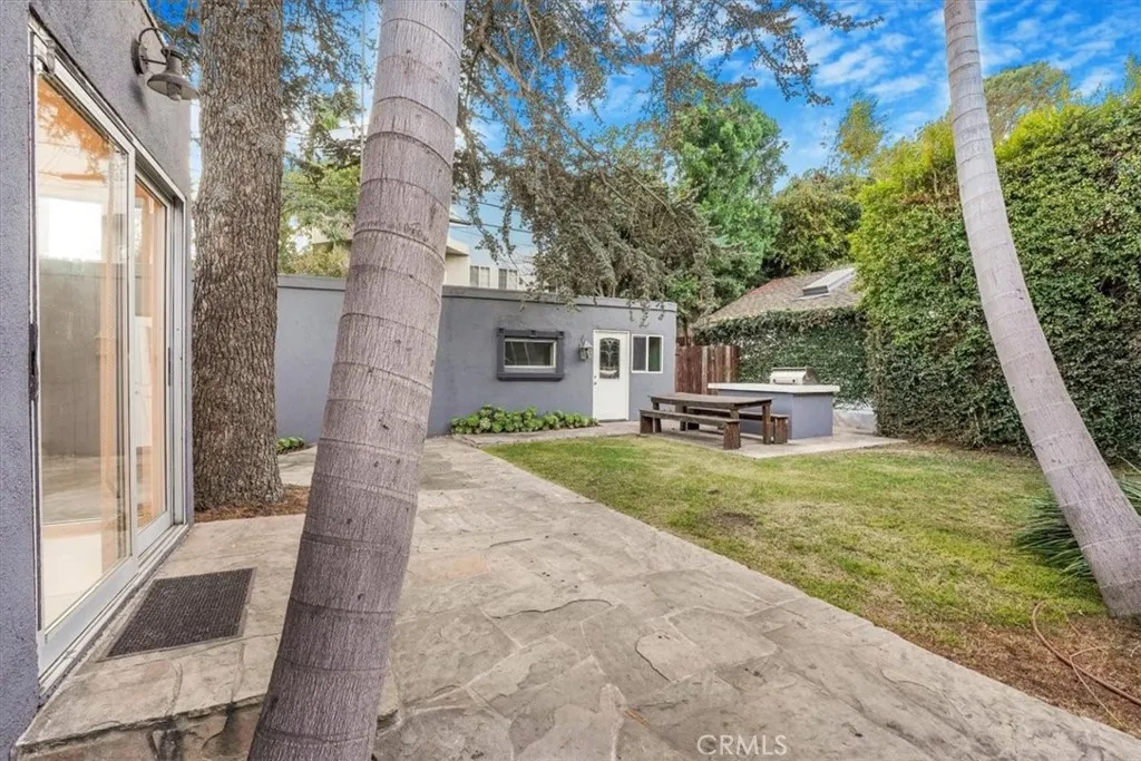 1301 N Orange Grove Avenue, West Hollywood, California 90046 home-pic-28