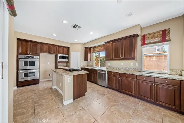 5859 E Treehouse Lane, Anaheim Hills, California 92807