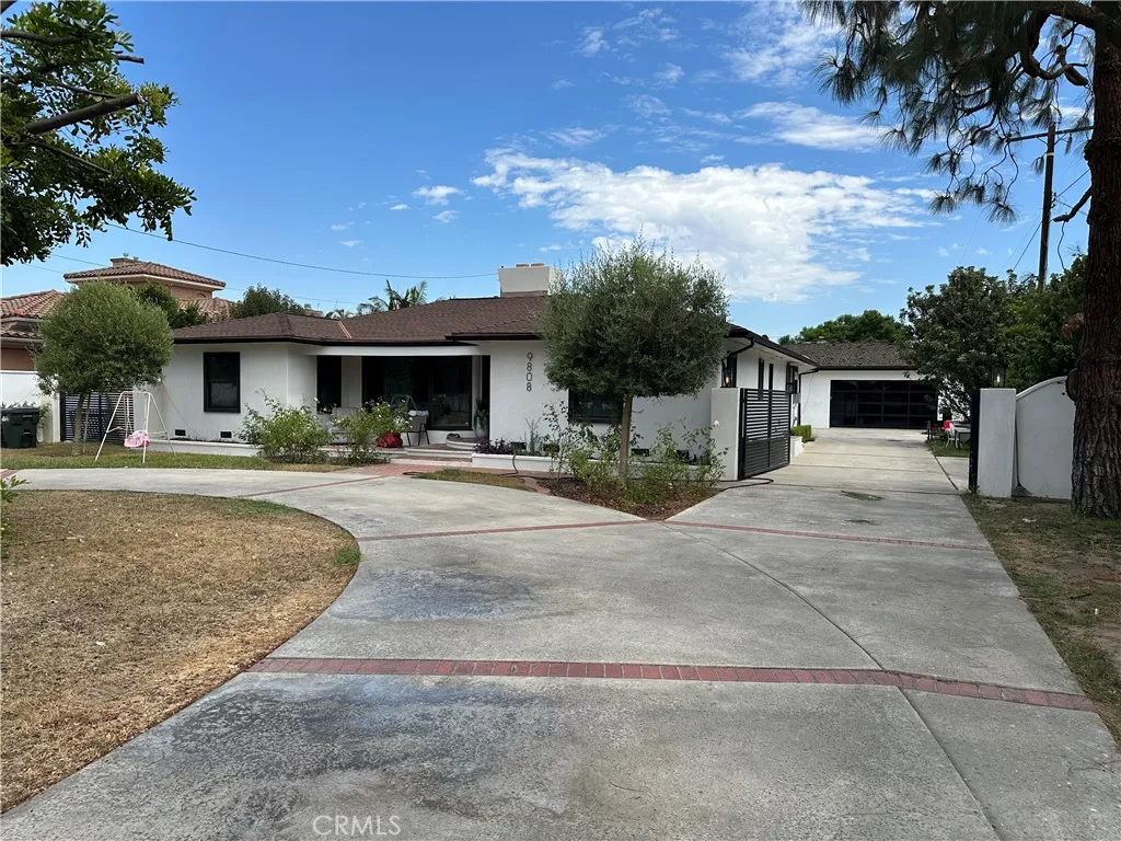 9808 Downey Avenue, Downey, California 90240, 3 Bedrooms Bedrooms, ,4 BathroomsBathrooms,Residential,For Sale,Downey,DW25194822